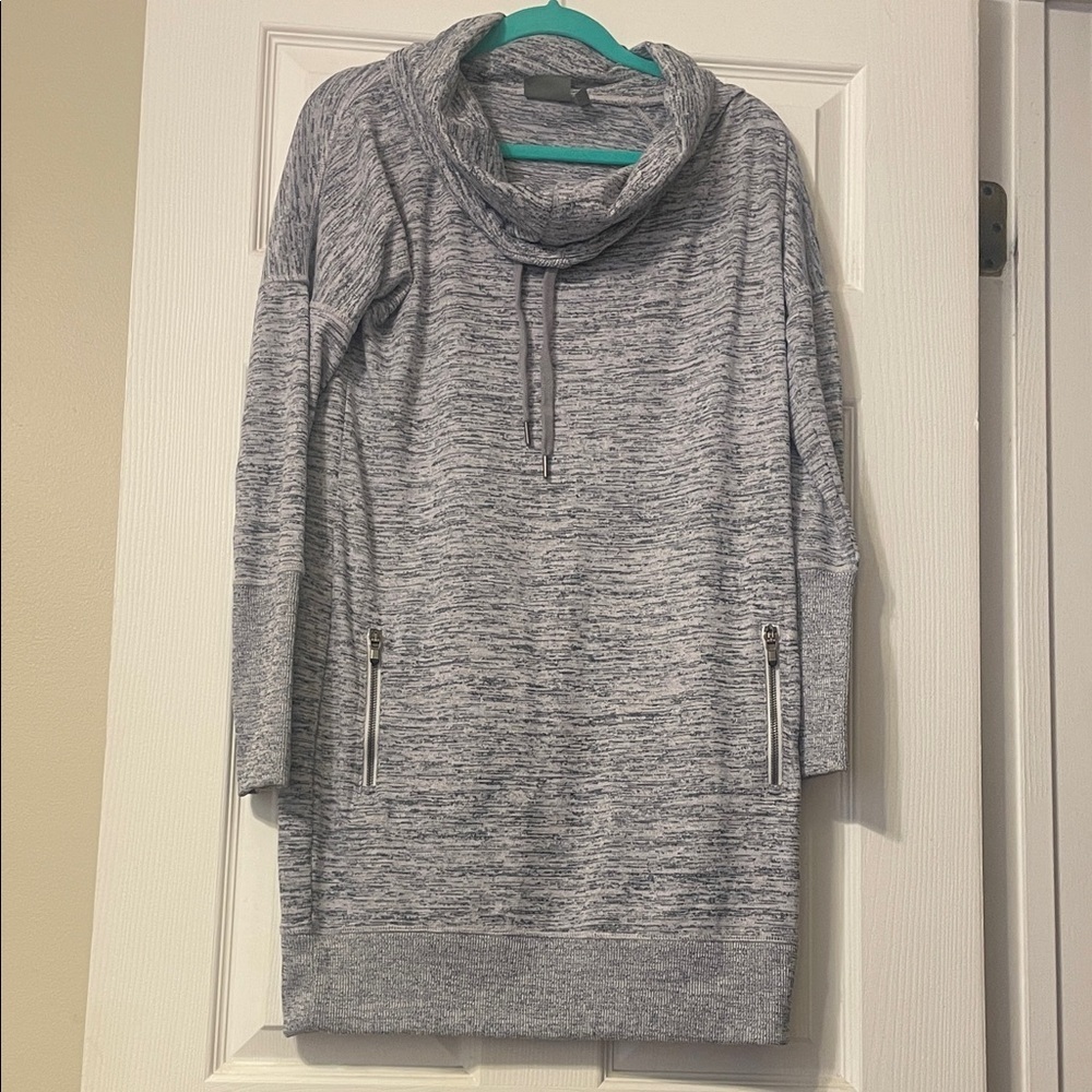 Athleta Heathered Gray Turtleneck Sweater Comfy